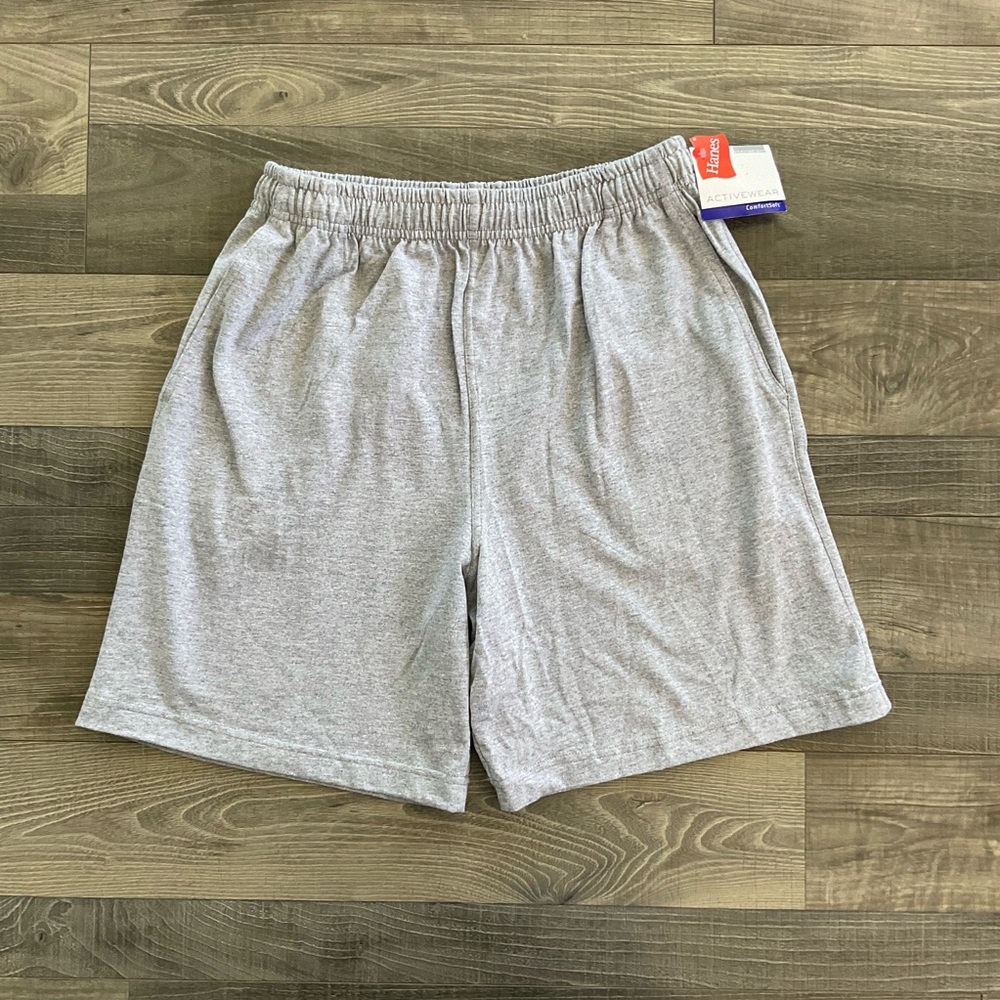NWT Hanes Jersey Shorts Men’s MEDIUM Grey Light Steel Pockets Elastic Waist 8612